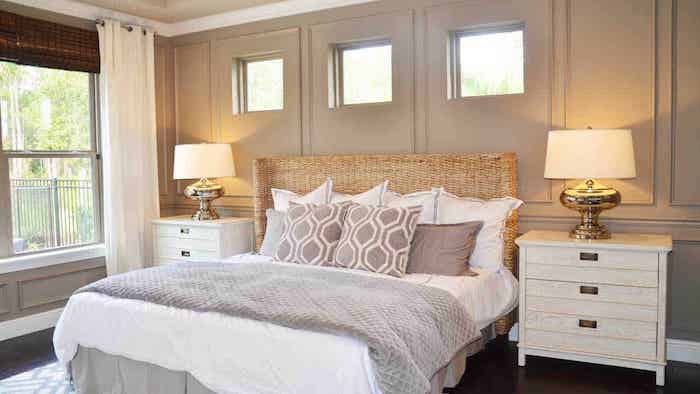 How to Declutter Bedroom