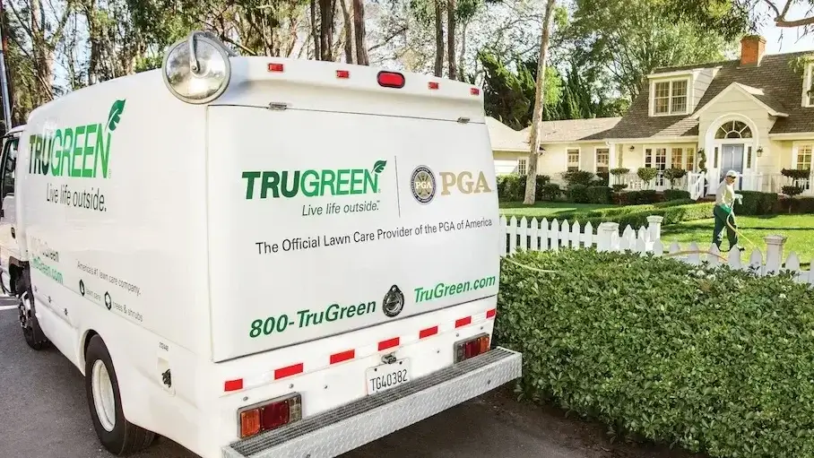 Image of Trugreen professional lawn care provider